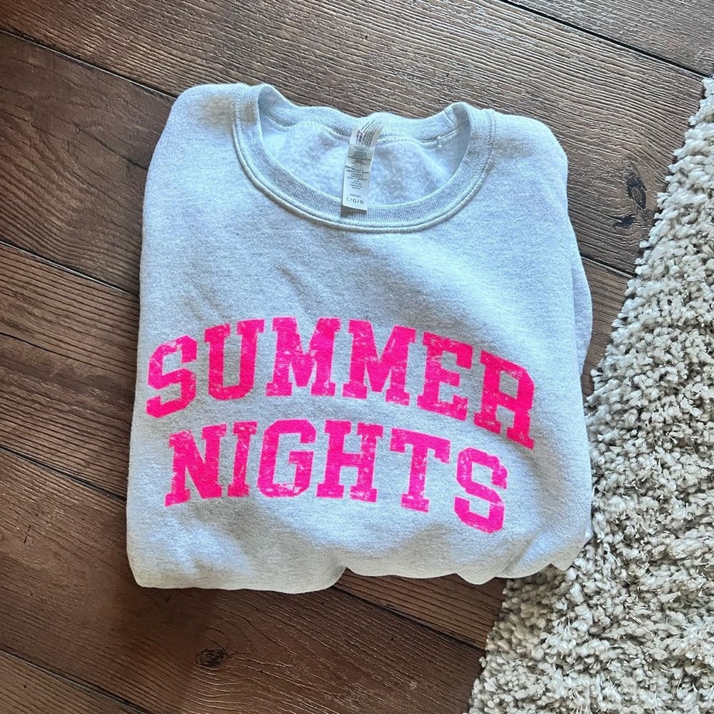 boutique grey crew neck